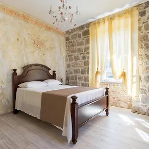 4* Hotel Pietra Rossa